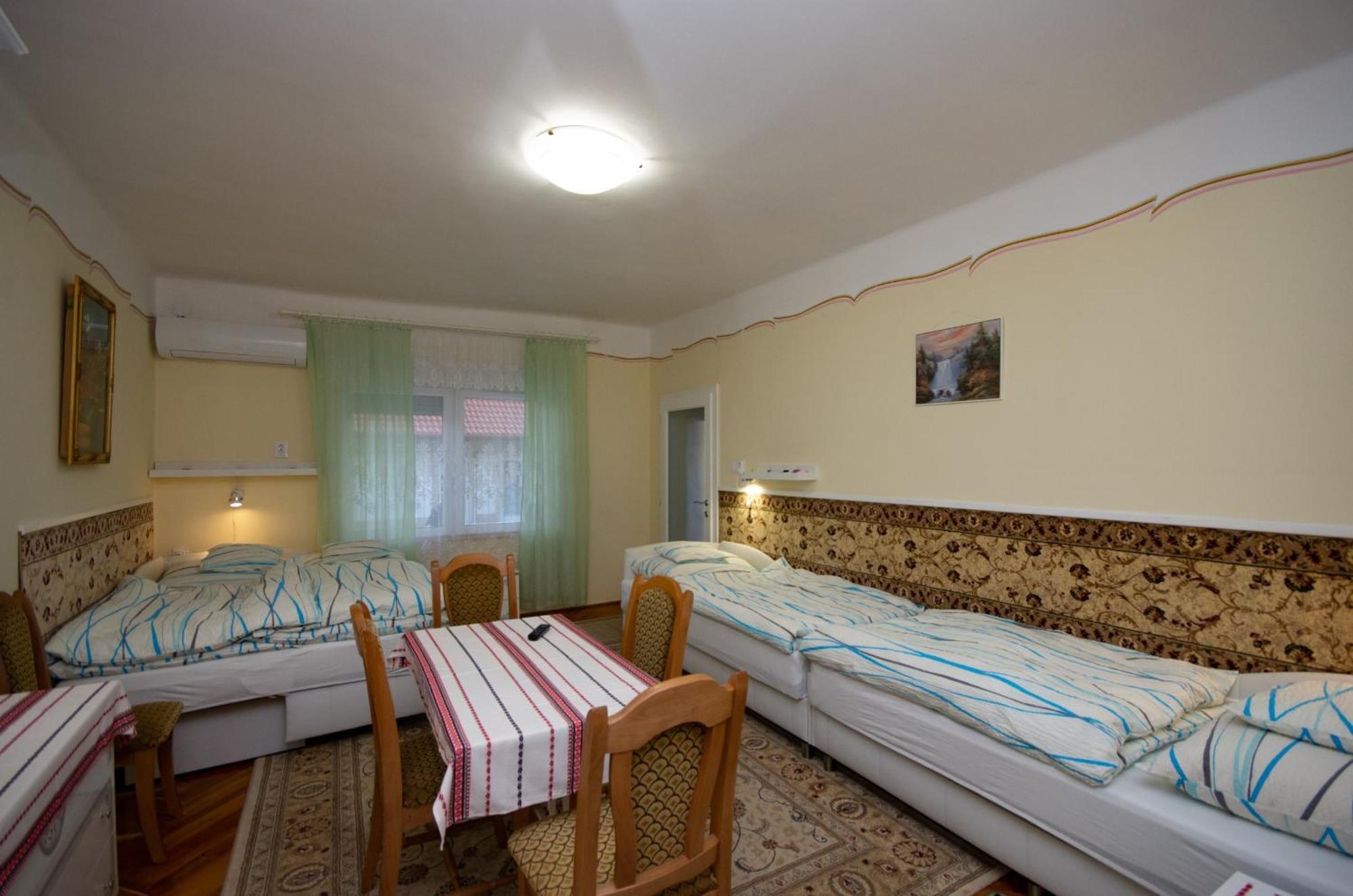 Amália Apartman Gyula Exterior foto
