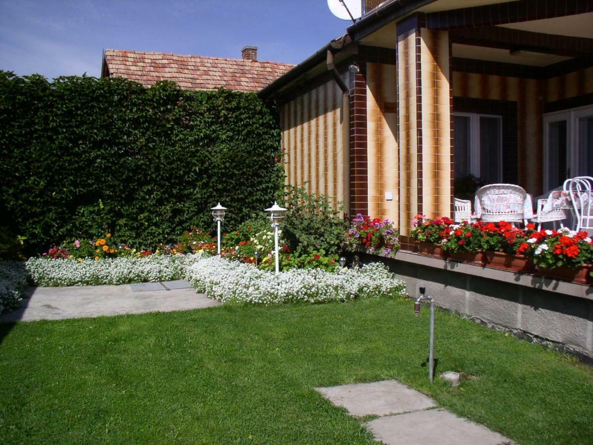 Amália Apartman Gyula Exterior foto